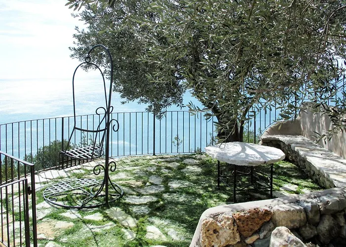 Francesca - Vgo210 By Interhome * Varigotti